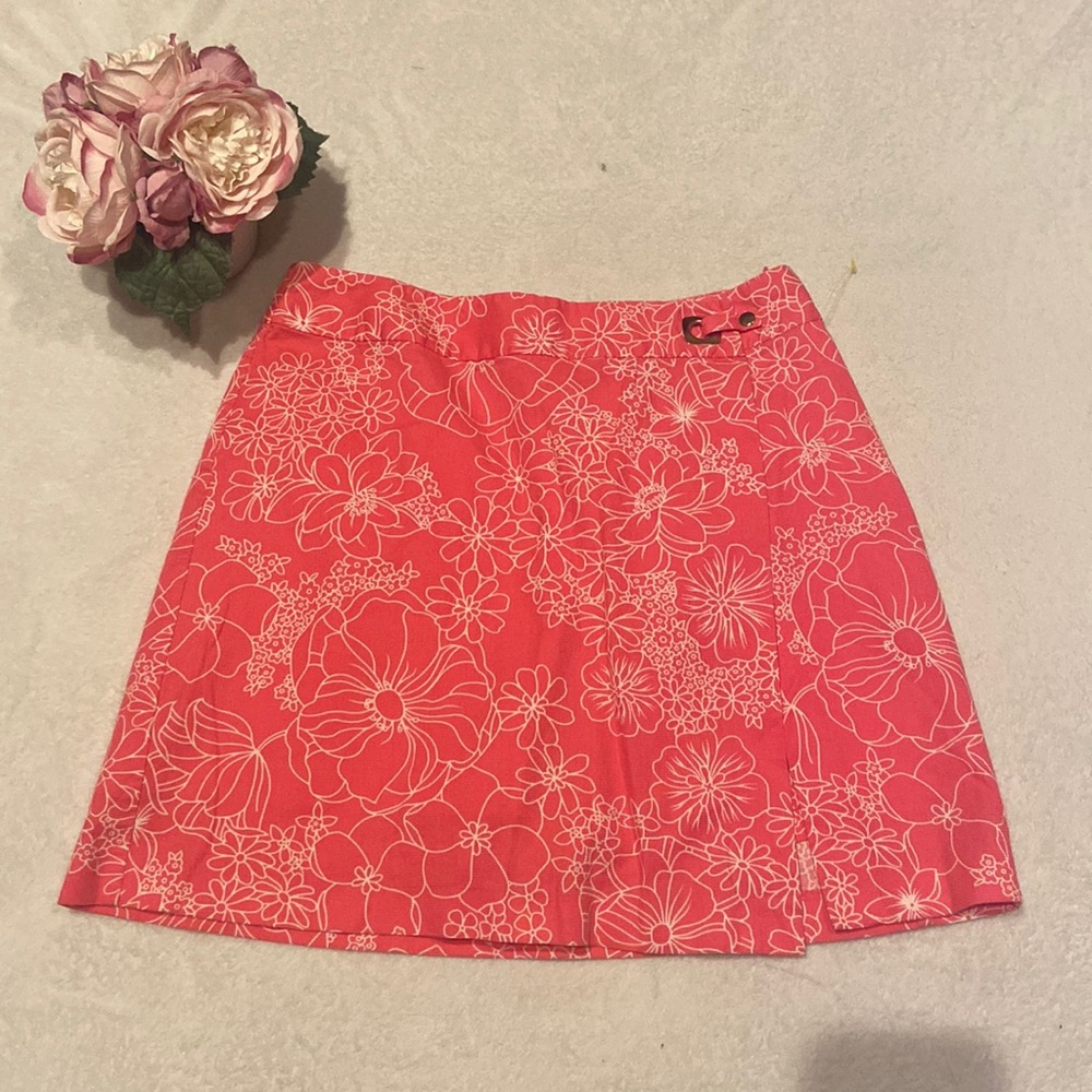 VERSAILLES Size 8 Pink & White Skort